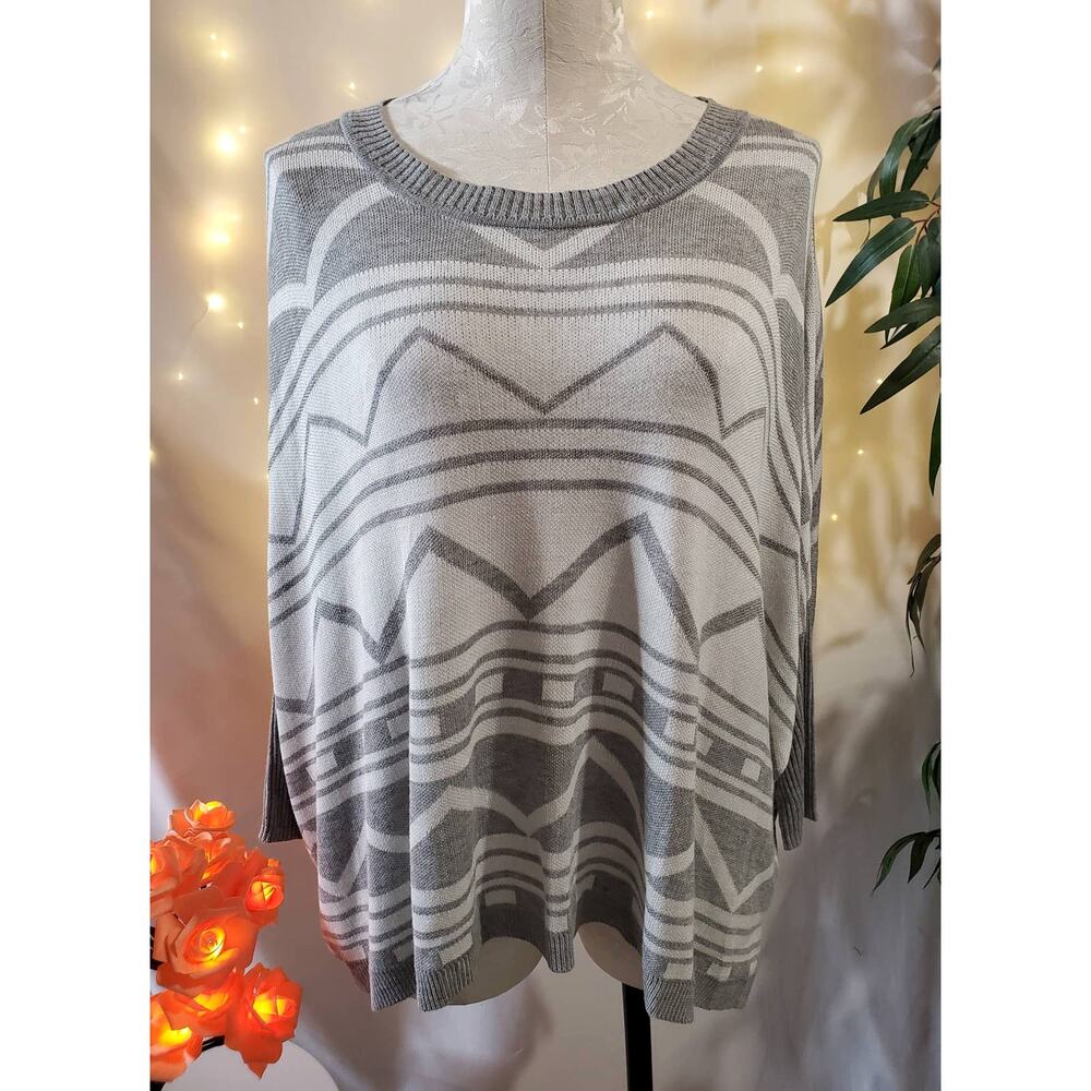 Elan NWT Zigzag Dolman Sleeve Pullover Poncho Top Womens OS Southwestern Aztec